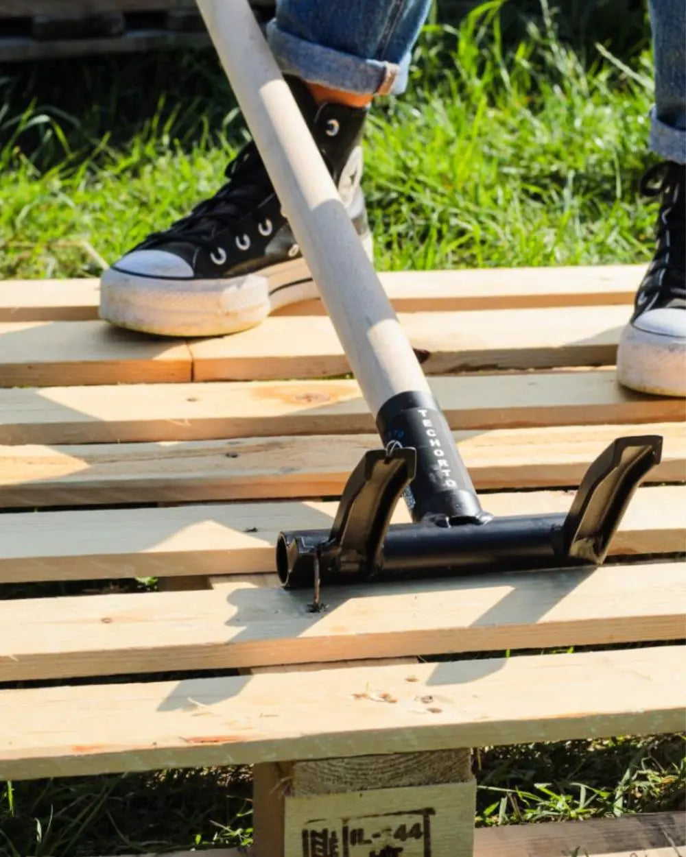 Saldature professionali e acciaio ad alta resistenza dello smonta bancali TechOrto - attrezzo indistruttibile.