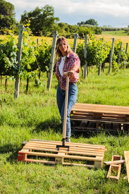 Dettaglio della testa dello Sbancalatore TechOrto per rimozione assi pallet